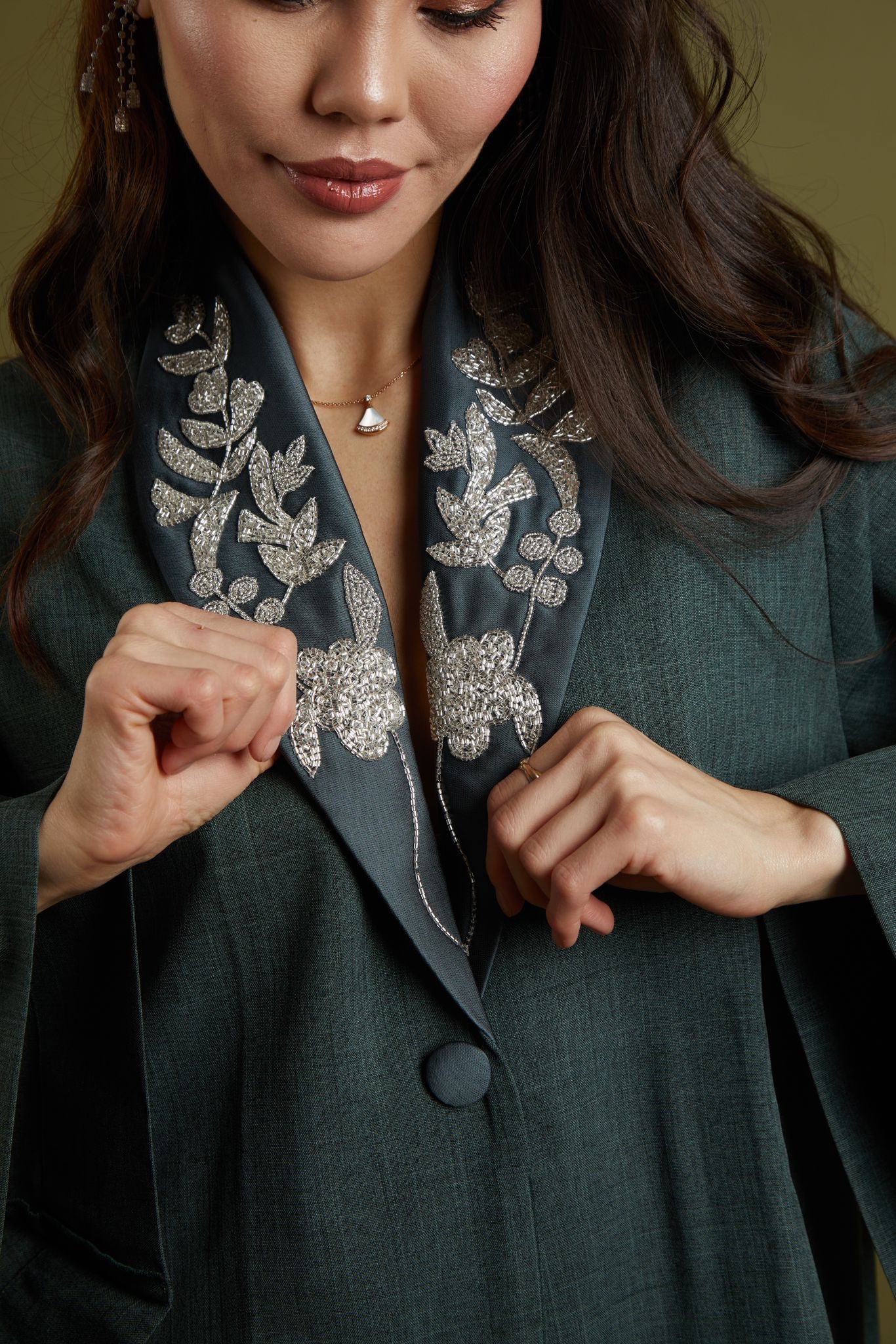 ee799905-d104-497e-8774-1913c6ac50fb